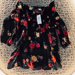 Old Navy toddler dress. Size 18-14 months. New with tags